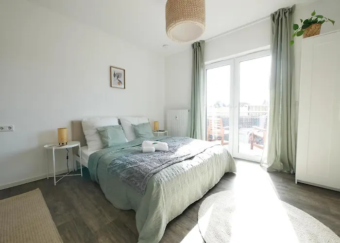 Zentral, Modern, Gemuetlich Mit Balkon & Parkplatz