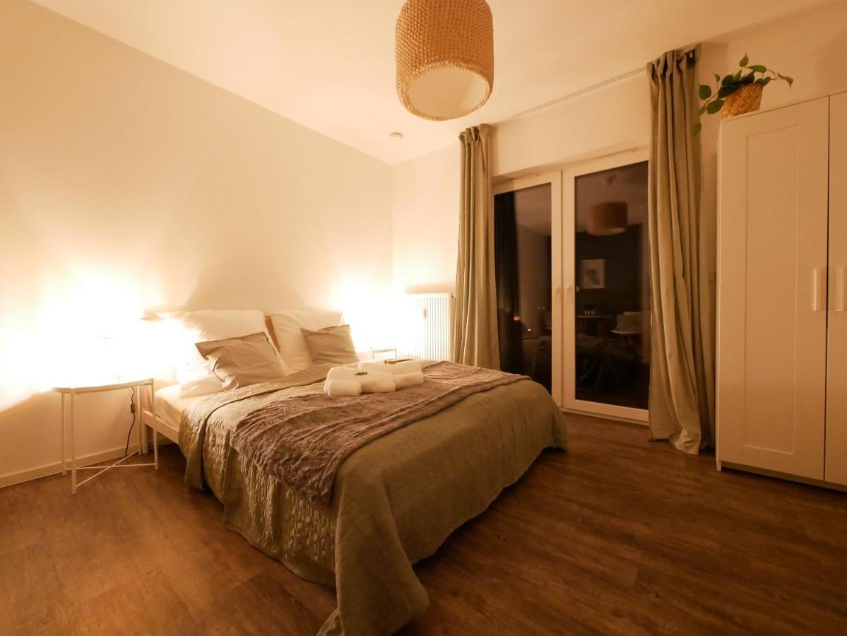 Apartment Zentral, Modern, Gemuetlich Mit Balkon & Parkplatz Paderborn