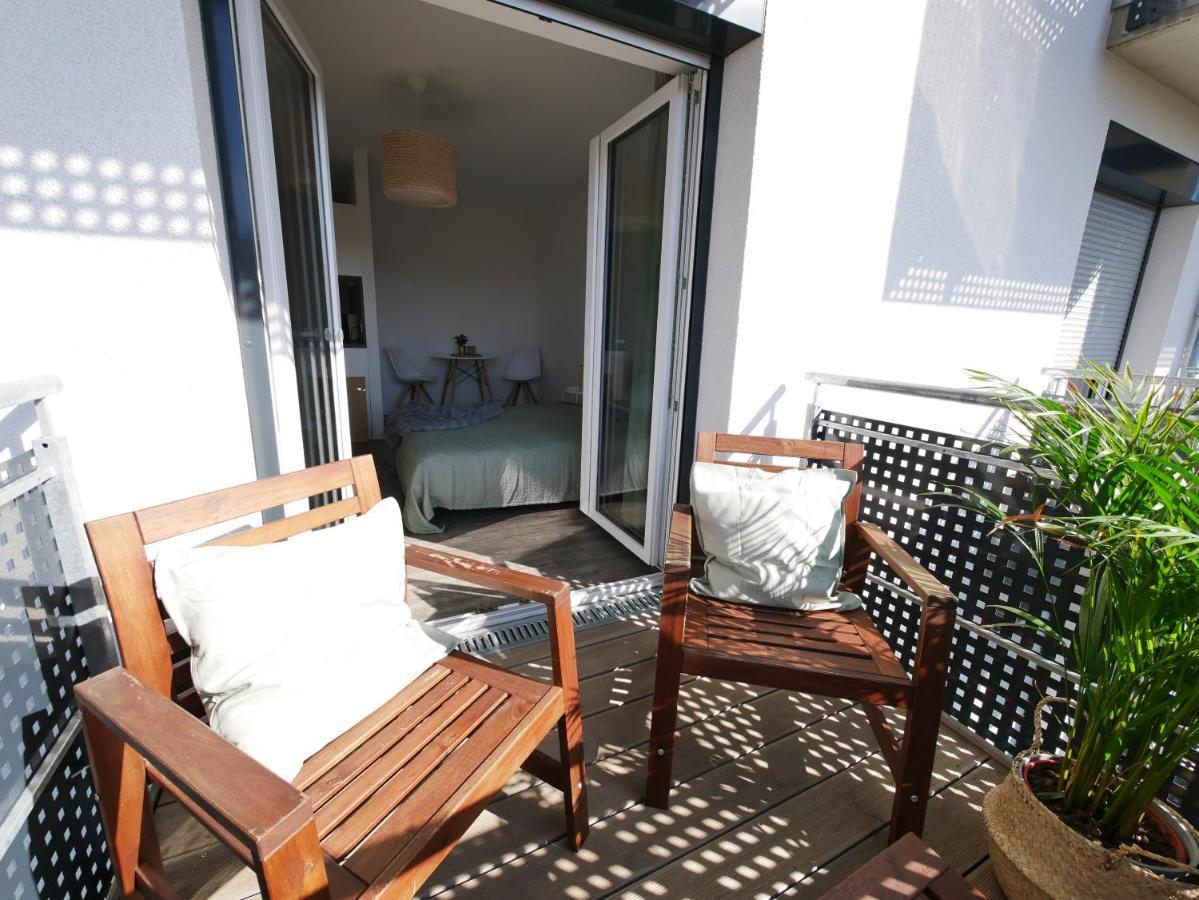 Apartment Zentral, Modern, Gemuetlich Mit Balkon & Parkplatz *